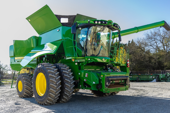2024 John Deere S780