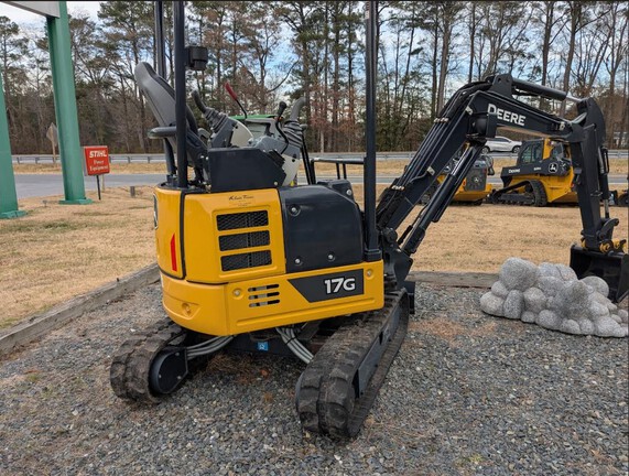 2022 John Deere 17G