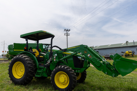2025 John Deere 5090E