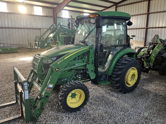 2022 John Deere 3046R