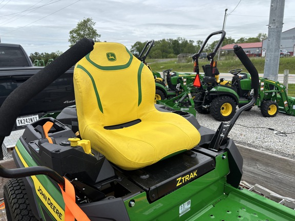 2025 John Deere 320