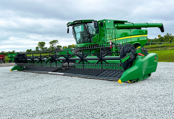 2016 John Deere 640FD