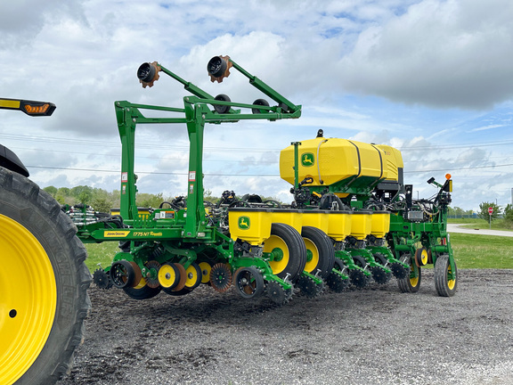2022 John Deere 1775NT