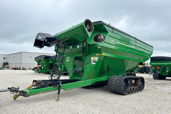 2011 J&M 1326-22T