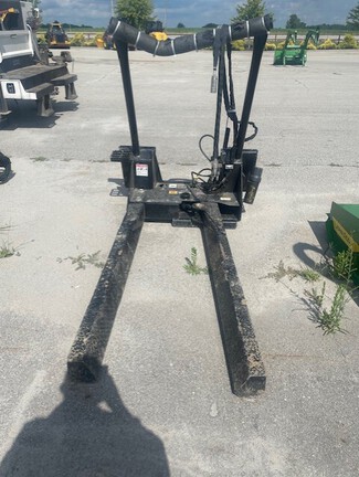 2022 John Deere 44