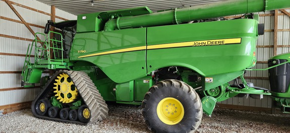 2021 John Deere S790