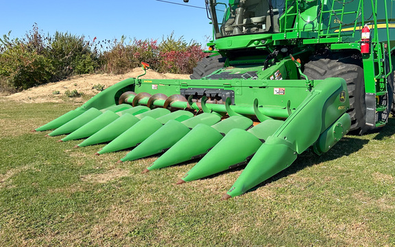 2013 John Deere 608C