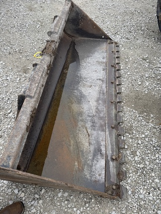 2022 John Deere C84 w/Serrated Edge
