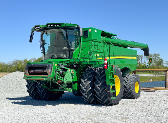2021 John Deere S780