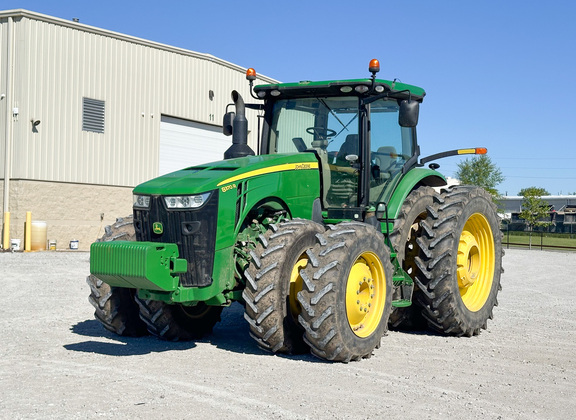 2017 John Deere 8370R