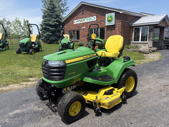 2018 John Deere X730