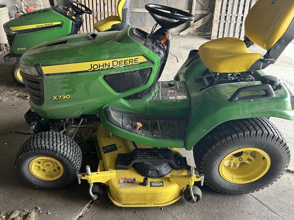 2020 John Deere X730