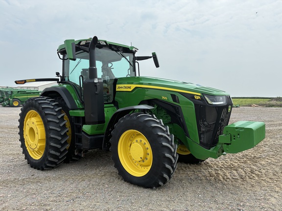 2024 John Deere 8R 250