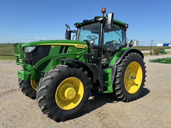 2023 John Deere 6R 155