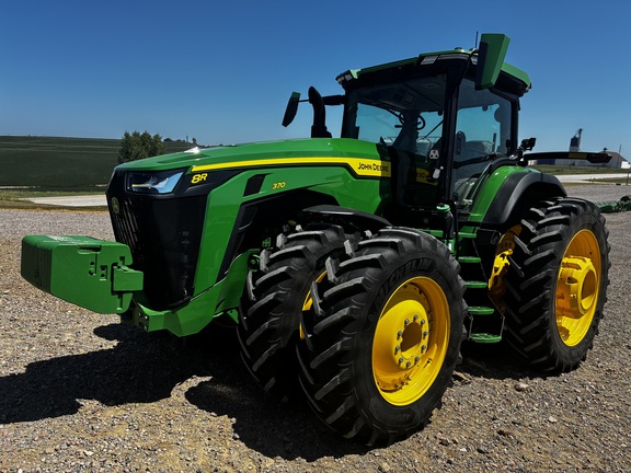 2024 John Deere 8R 370
