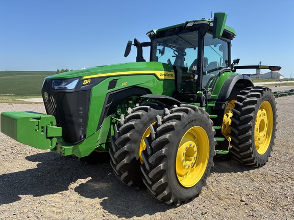 2025 John Deere 8R 370