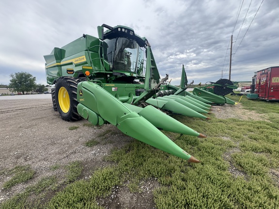 2010 John Deere 608C