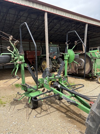 2009 Frontier TD2418