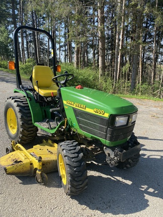 1999 John Deere 4100