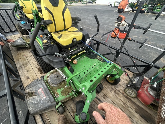2022 John Deere Z930M