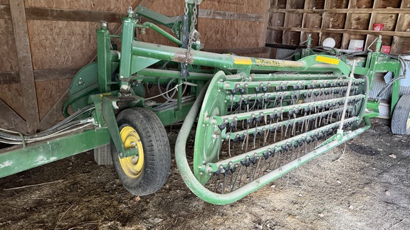 2003 John Deere 705