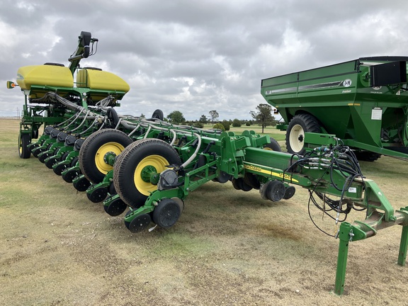 2012 John Deere 1770NT CCS