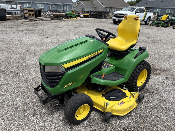 2015 John Deere X590
