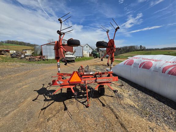 2006 Kuhn GF5001THA