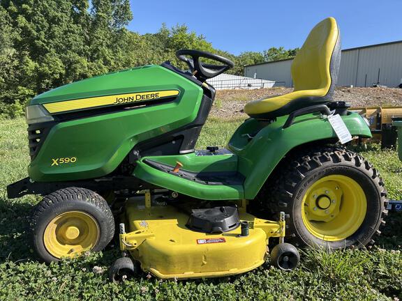 2018 John Deere X590
