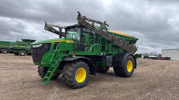 2023 John Deere 800R