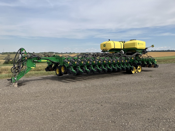 2022 John Deere DB66