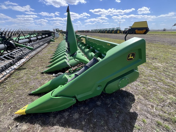 2025 John Deere 18"