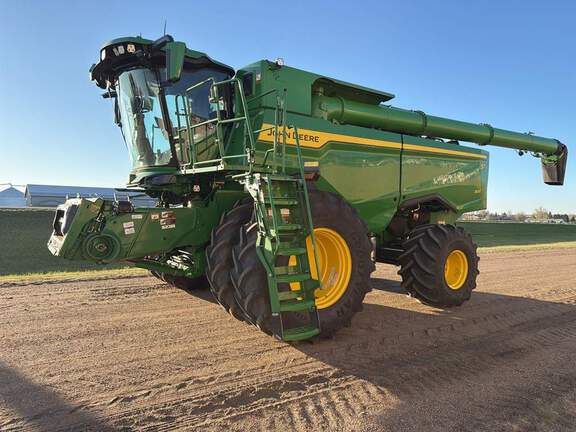 2025 John Deere S7 800