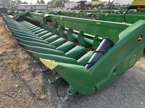 2023 John Deere 18"