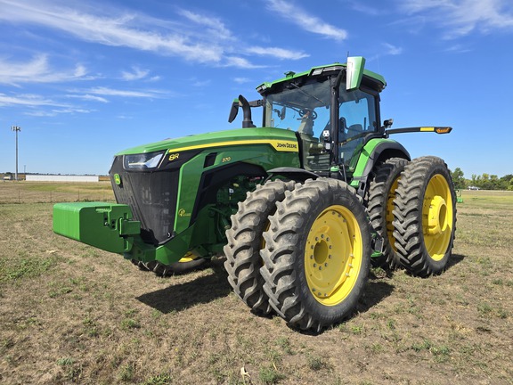 2023 John Deere 8R 370