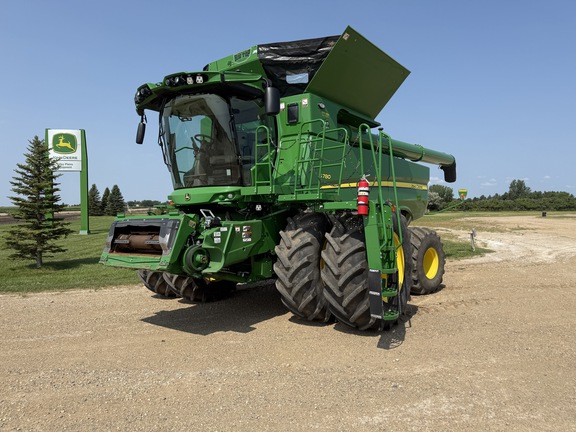 2022 John Deere S780