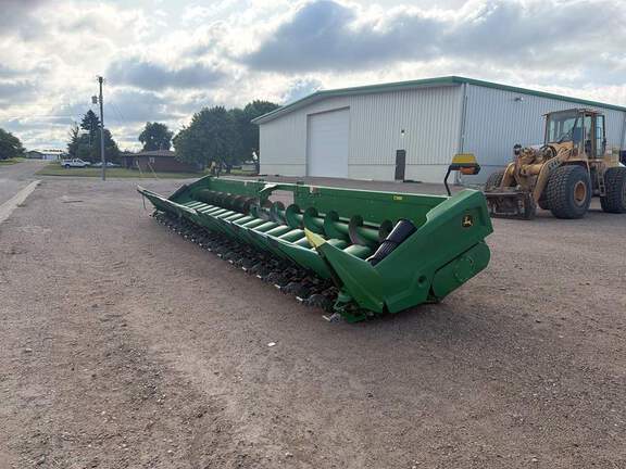 2023 John Deere 18"
