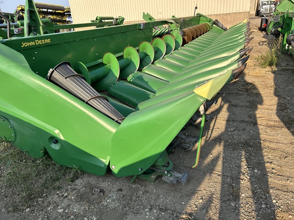 2023 John Deere 18"