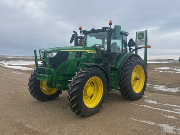 2023 John Deere 6R 165