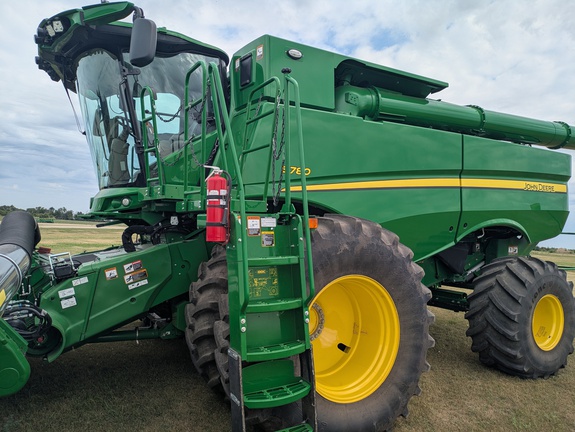 2024 John Deere S780