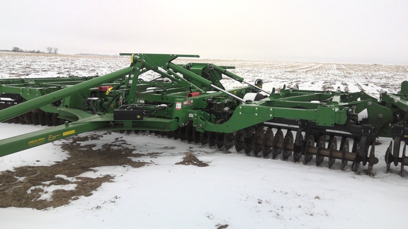 2023 John Deere 2660VT