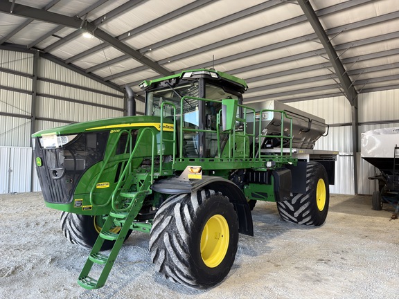 2023 John Deere 800R