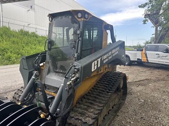 2024 John Deere 335 P