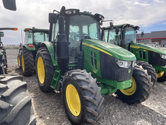 2023 John Deere 6110M