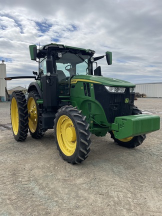 2025 John Deere 7R 210