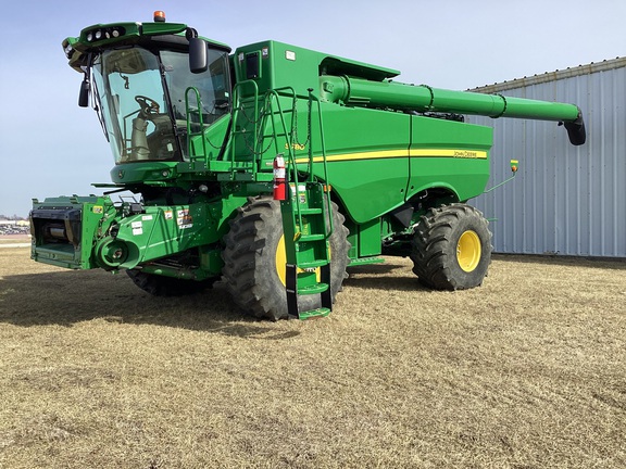2020 John Deere S780