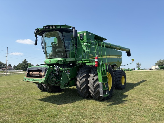2022 John Deere S780