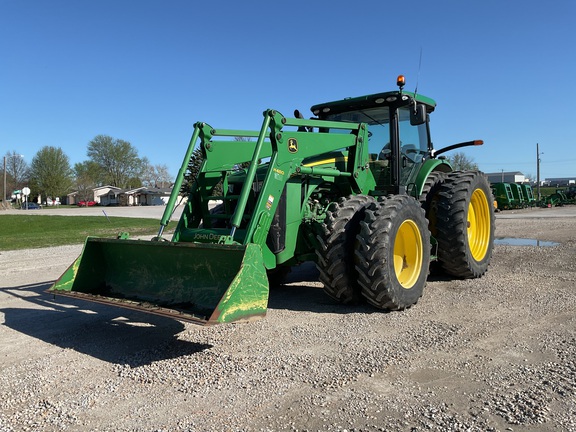 2015 John Deere 8245R