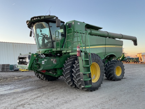 2021 John Deere S780