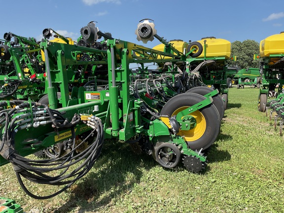 2023 John Deere 1775NT